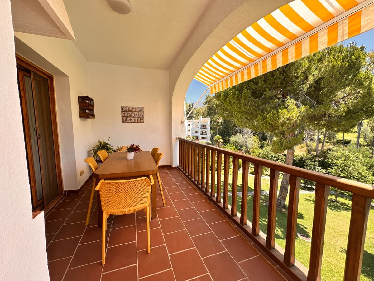 Middle Floor Apartment in Nueva Andalucía — photo 2 of 10