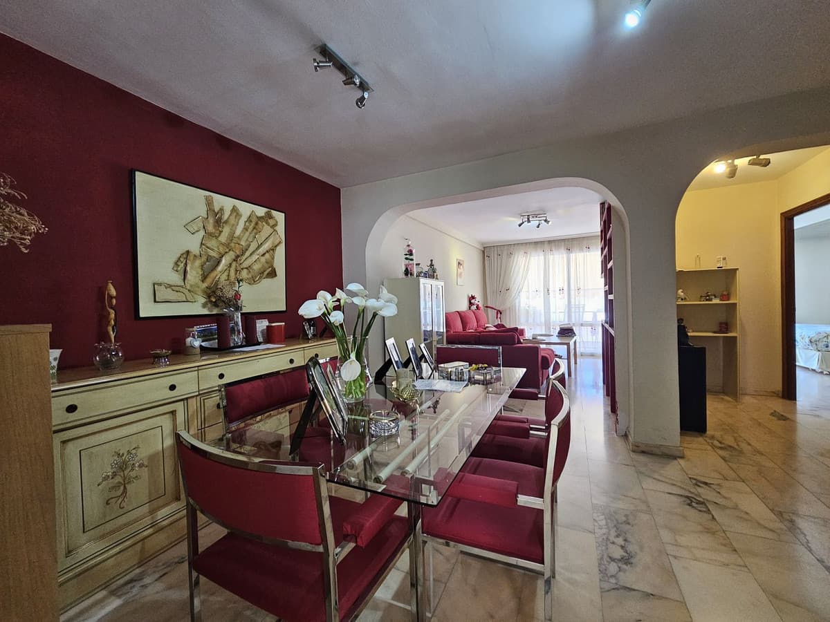 Top Floor Apartment in Estepona — photo 3 of 10