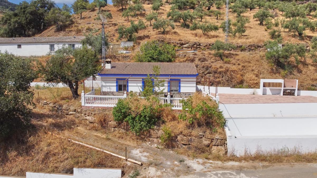 Land in Guaro — photo 2 of 10
