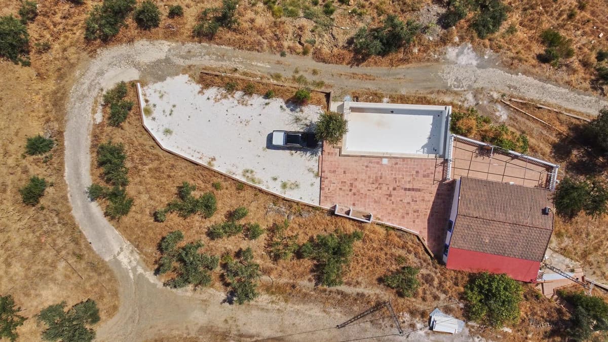 Land in Guaro — photo 7 of 10