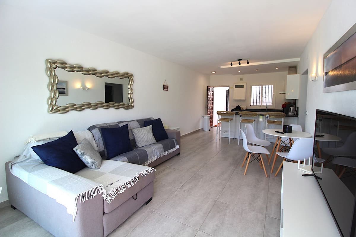 Ground Floor Apartment in El Paraiso — photo 2 of 10