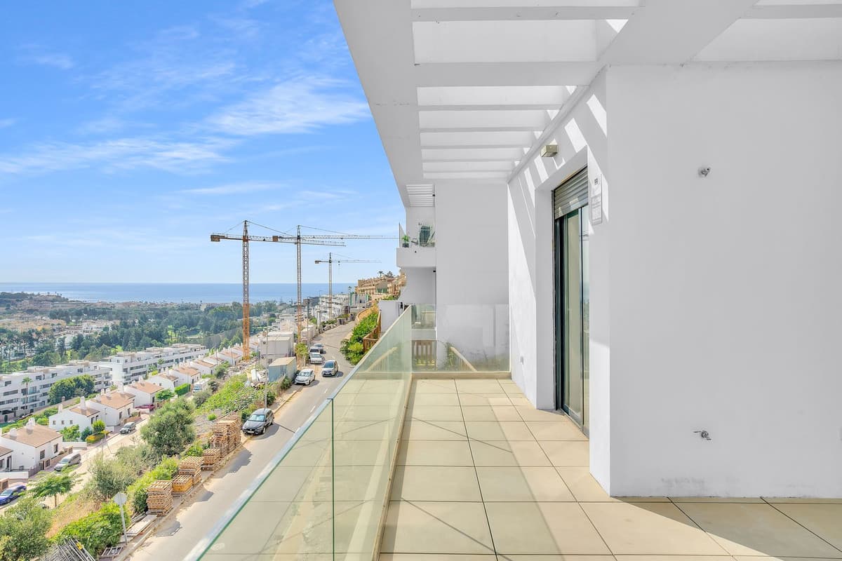 Middle Floor Apartment in La Cala de Mijas — photo 3 of 10