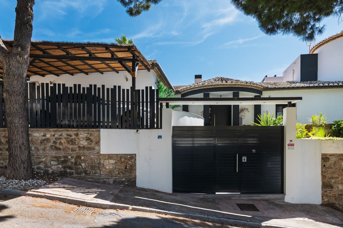 Detached Villa in Mijas Costa — photo 6 of 10