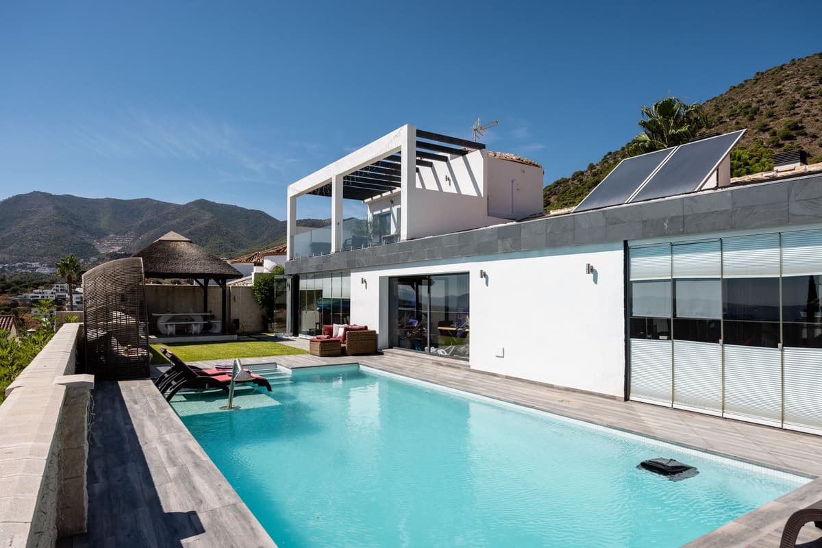 Detached Villa in Mijas Costa — photo 8 of 10