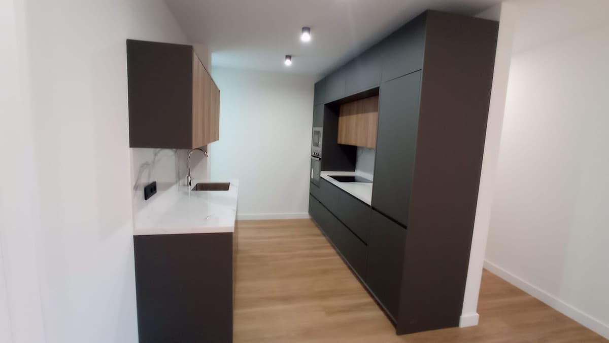 Middle Floor Apartment in Málaga Centro — photo 6 of 10
