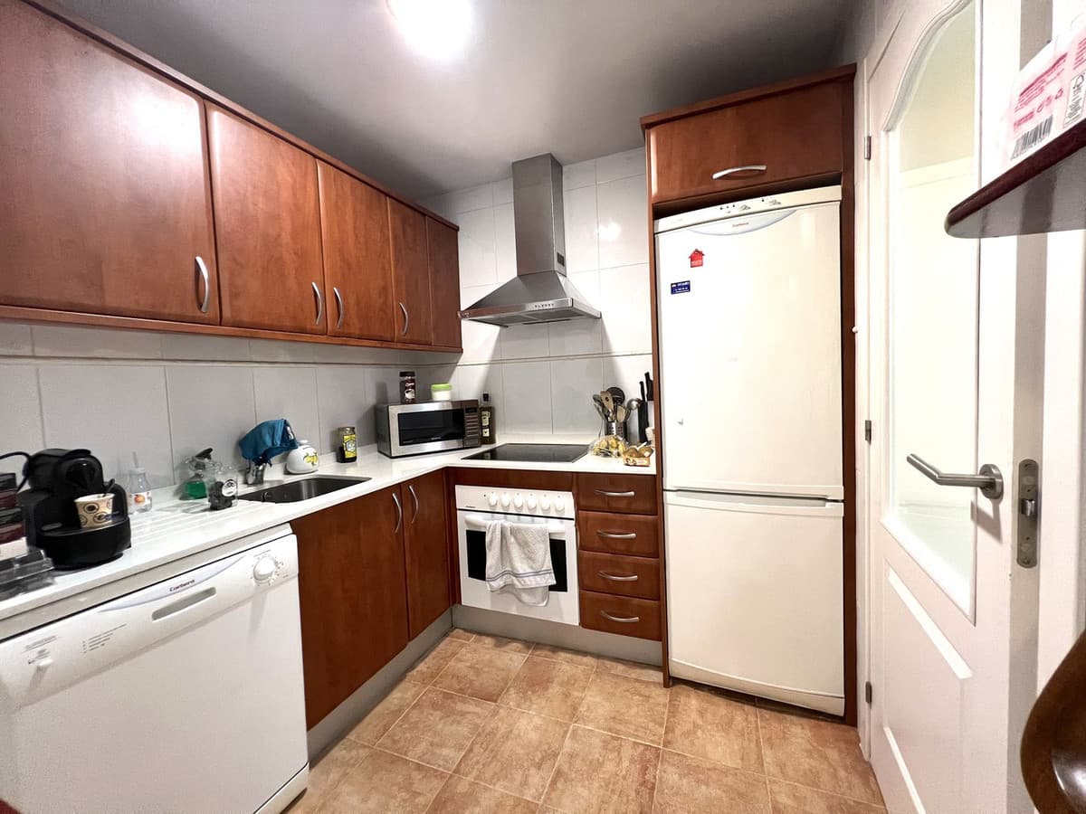 Middle Floor Apartment in The Golden Mile — photo 2 of 10