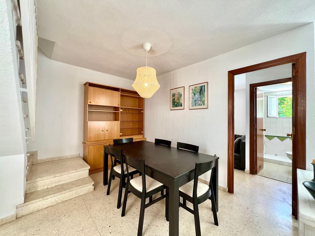 Top Floor Apartment in Elviria — photo 10 of 10