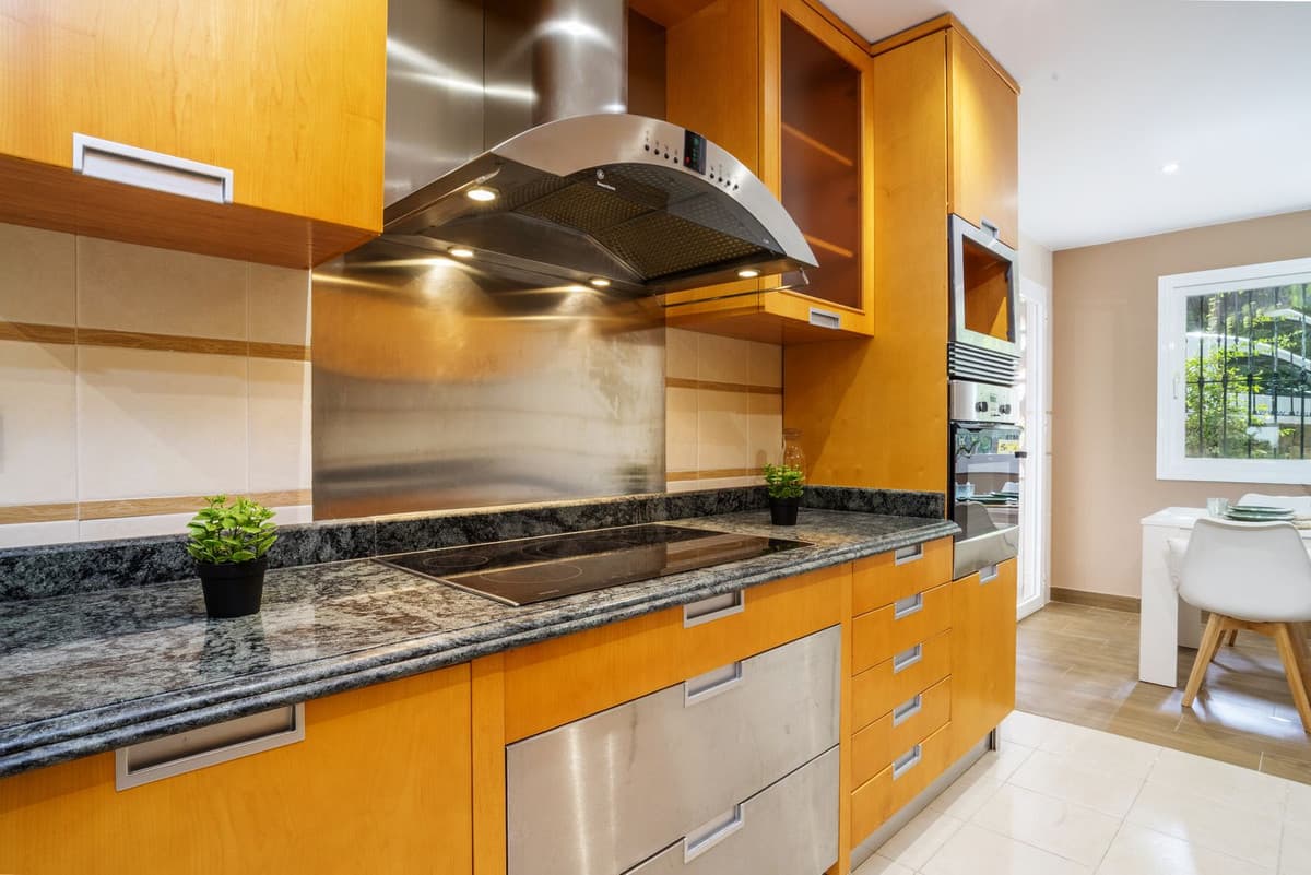 Ground Floor Apartment in Marbella — photo 9 of 10