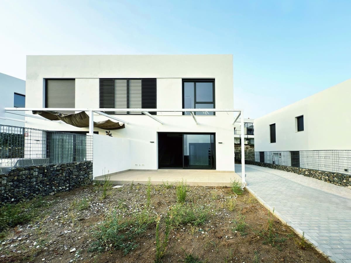 Semi-Detached House in Riviera del Sol — photo 2 of 10