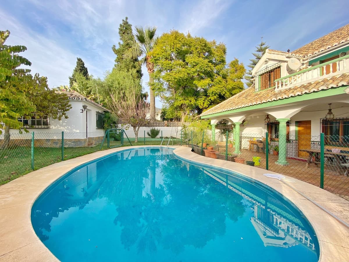 Detached Villa in Marbella — photo 2 of 10