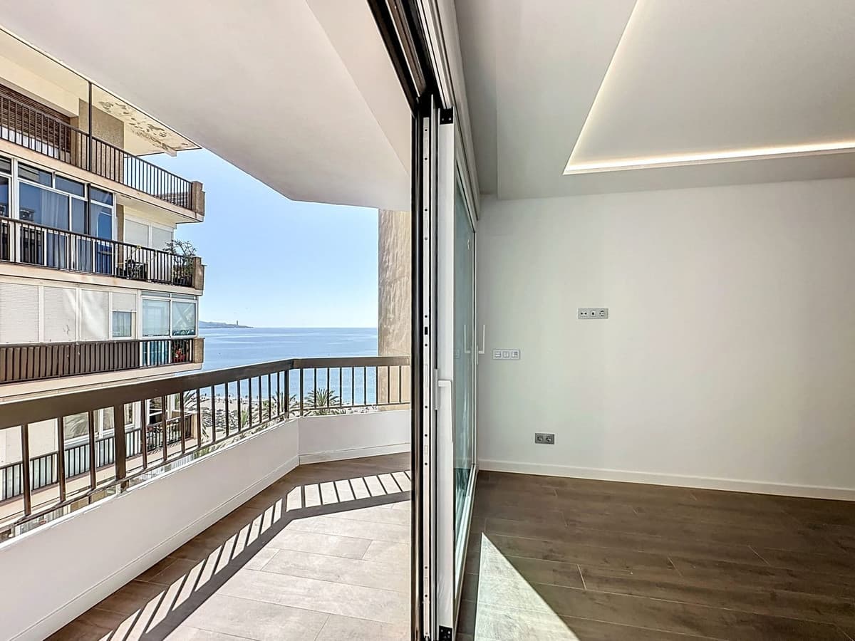Middle Floor Apartment in Malagueta — photo 6 of 10