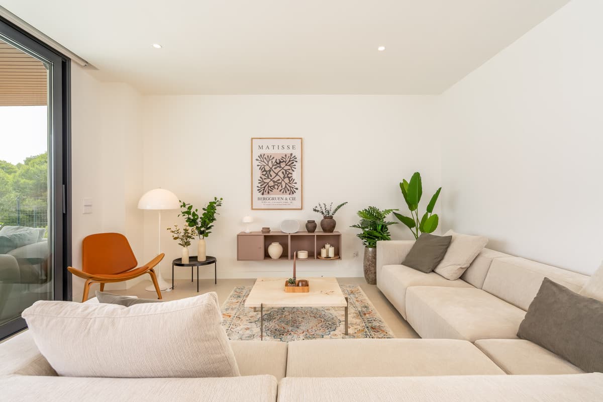 Ground Floor Apartment in Higueron — photo 2 of 10