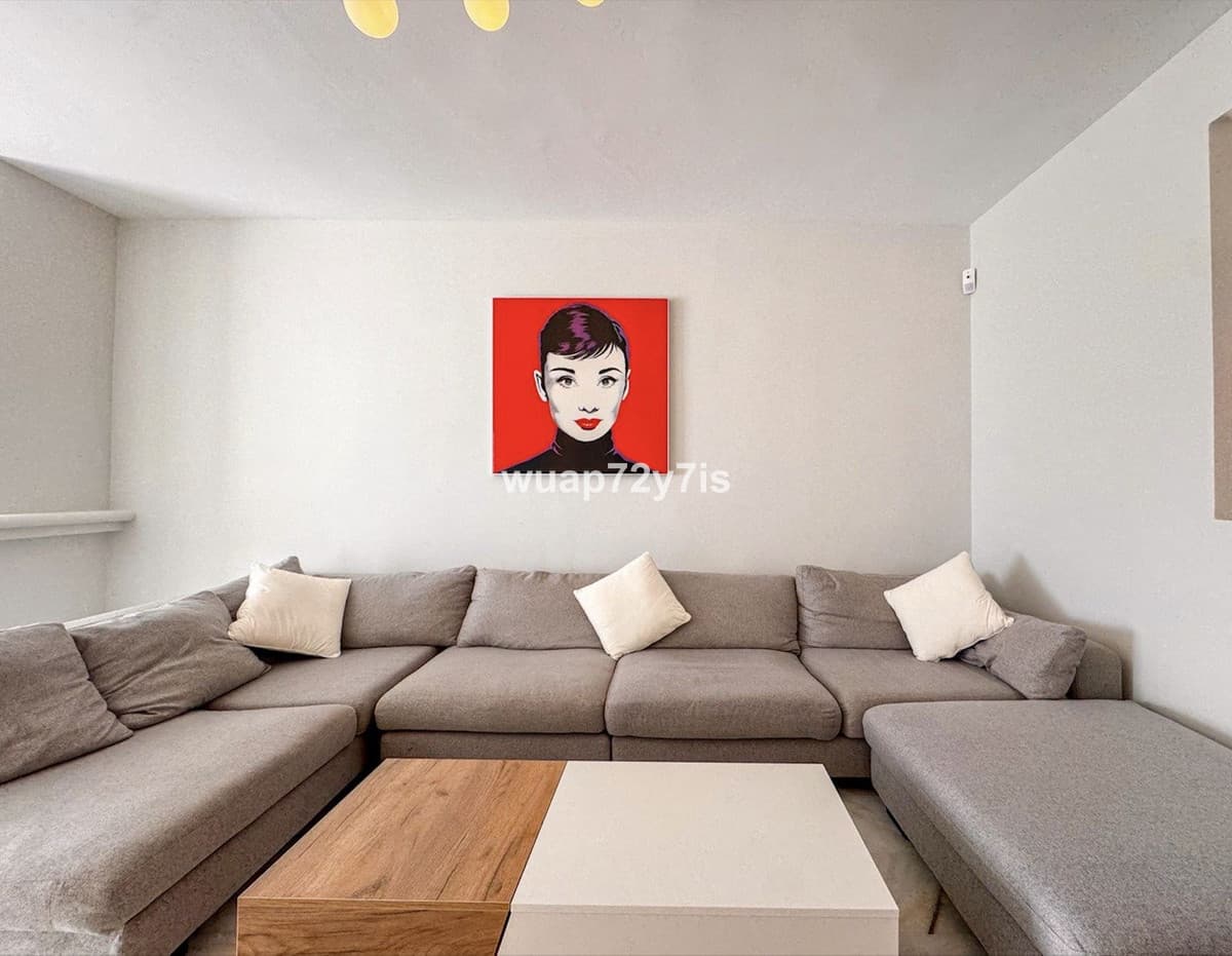 Penthouse in Bel Air — photo 3 of 10