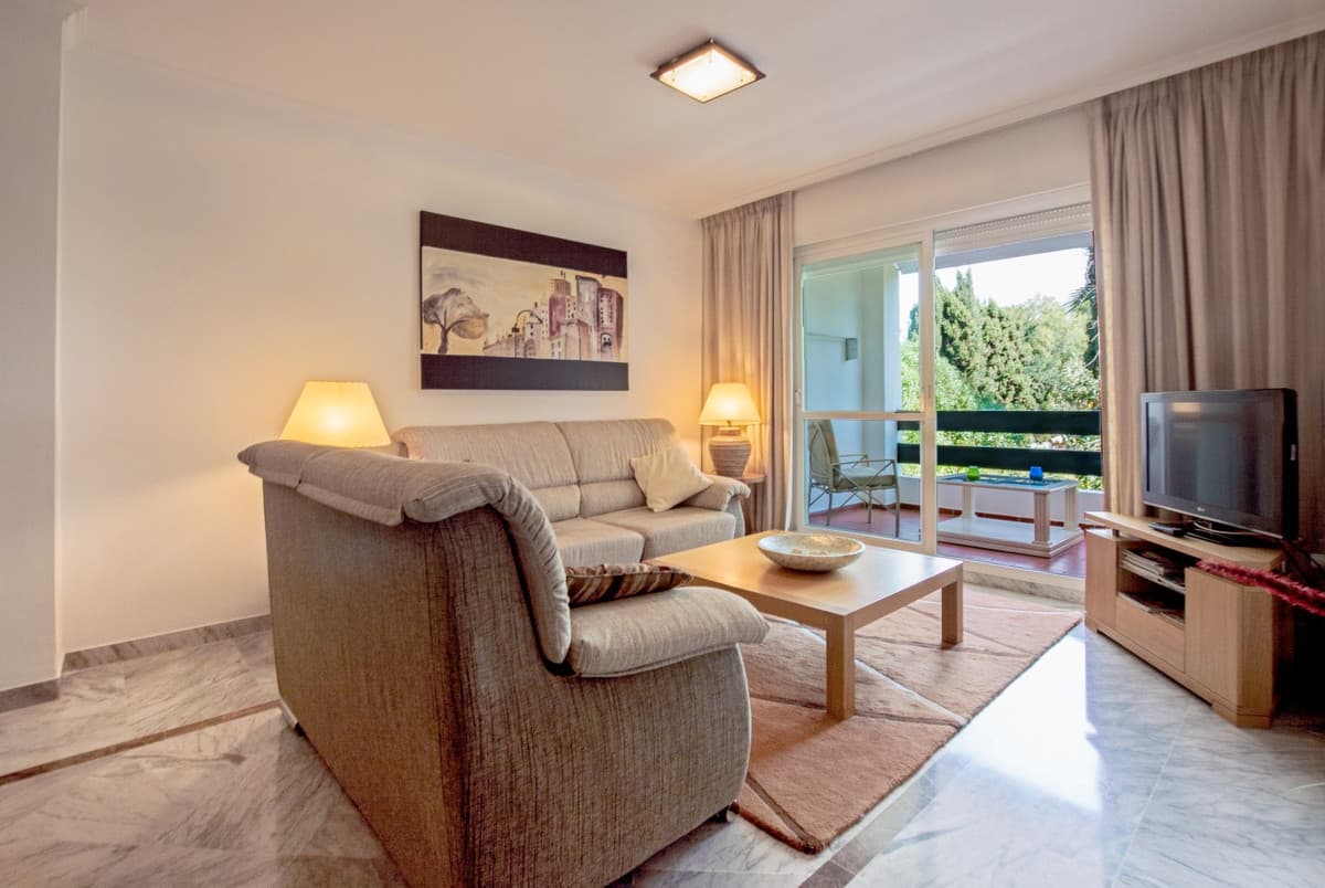 Middle Floor Apartment in San Pedro de Alcántara — photo 8 of 10