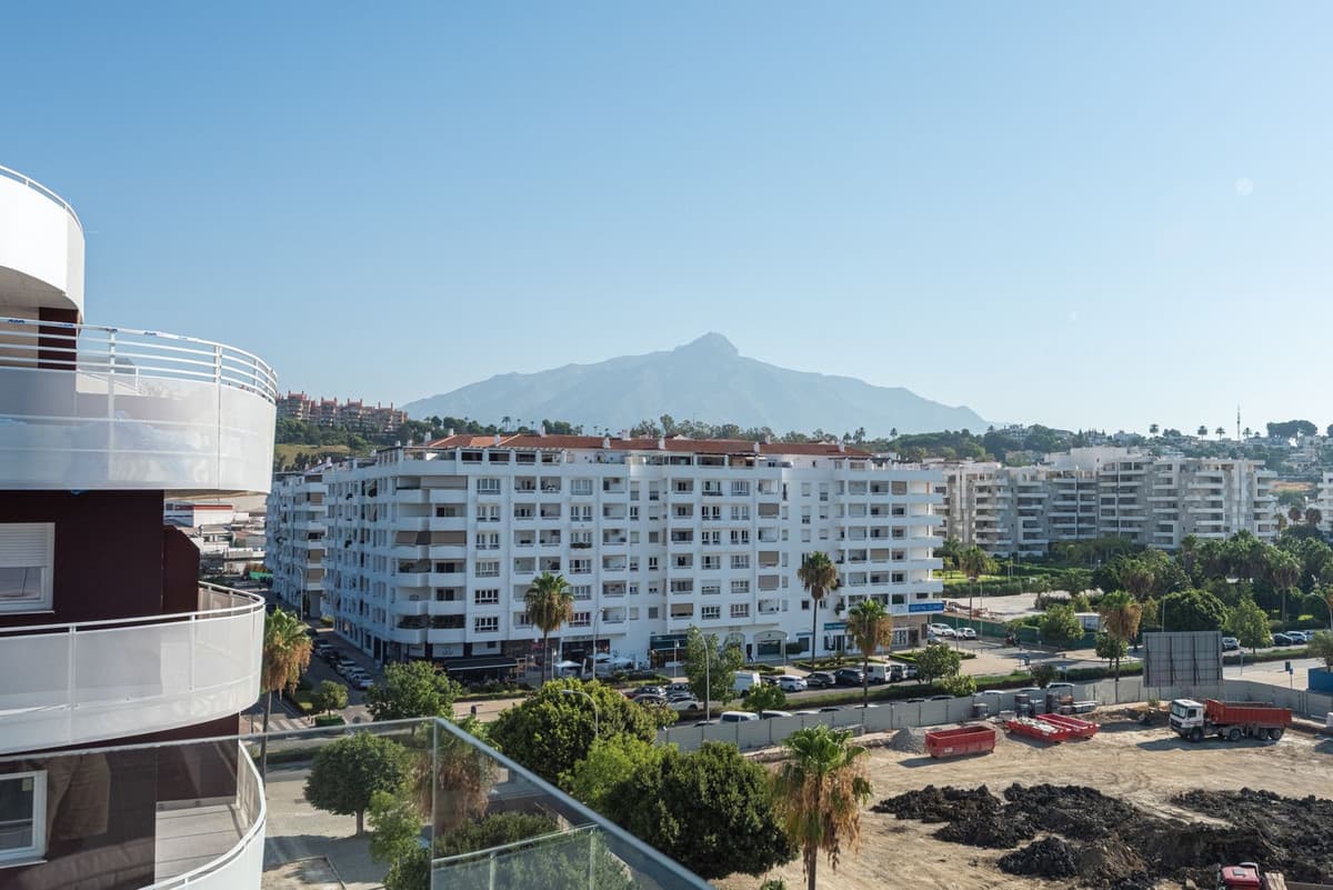 Penthouse in Nueva Andalucía — photo 7 of 10