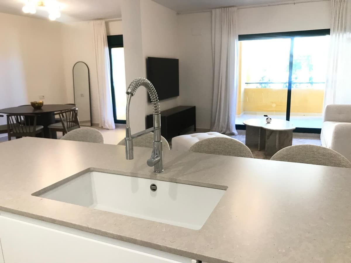 Middle Floor Apartment in San Pedro de Alcántara — photo 8 of 10