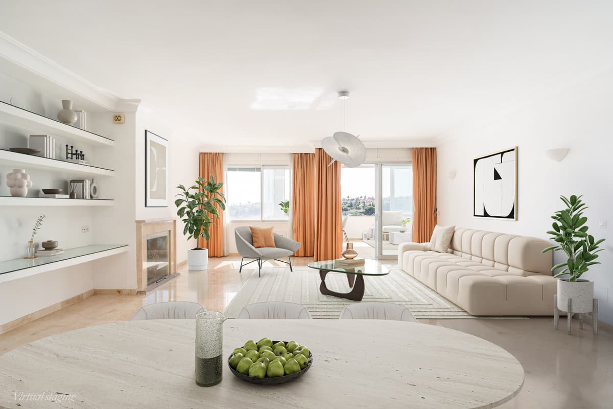 Middle Floor Apartment in Marbella — photo 1 of 10
