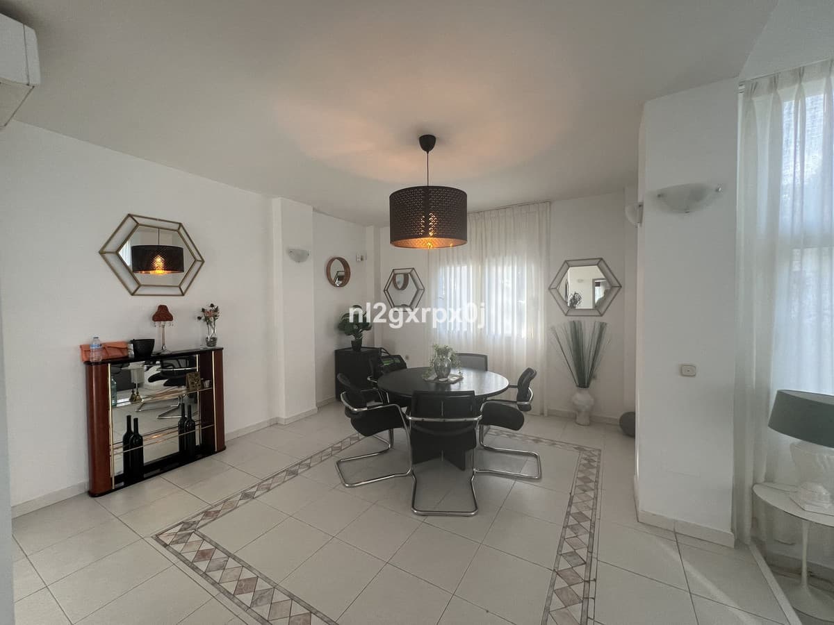 Detached Villa in Reserva de Marbella — photo 7 of 10