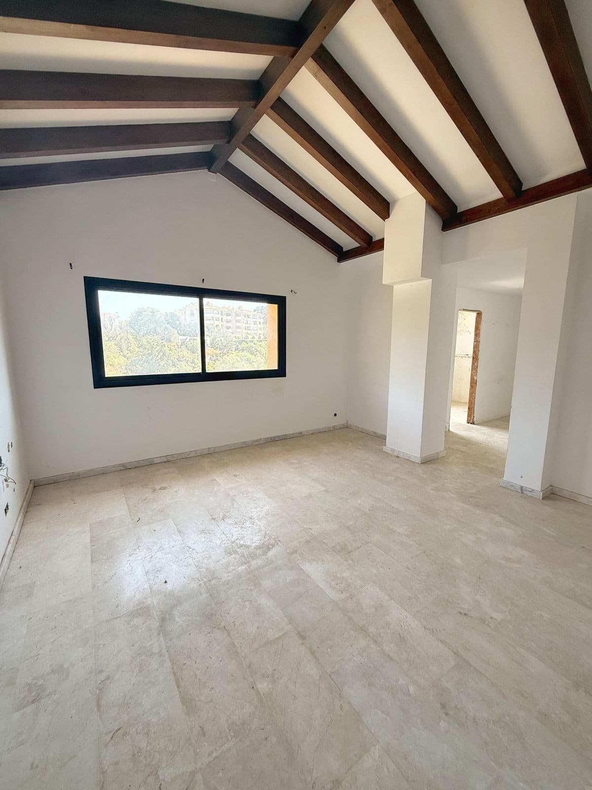 Detached Villa in Elviria — photo 6 of 10