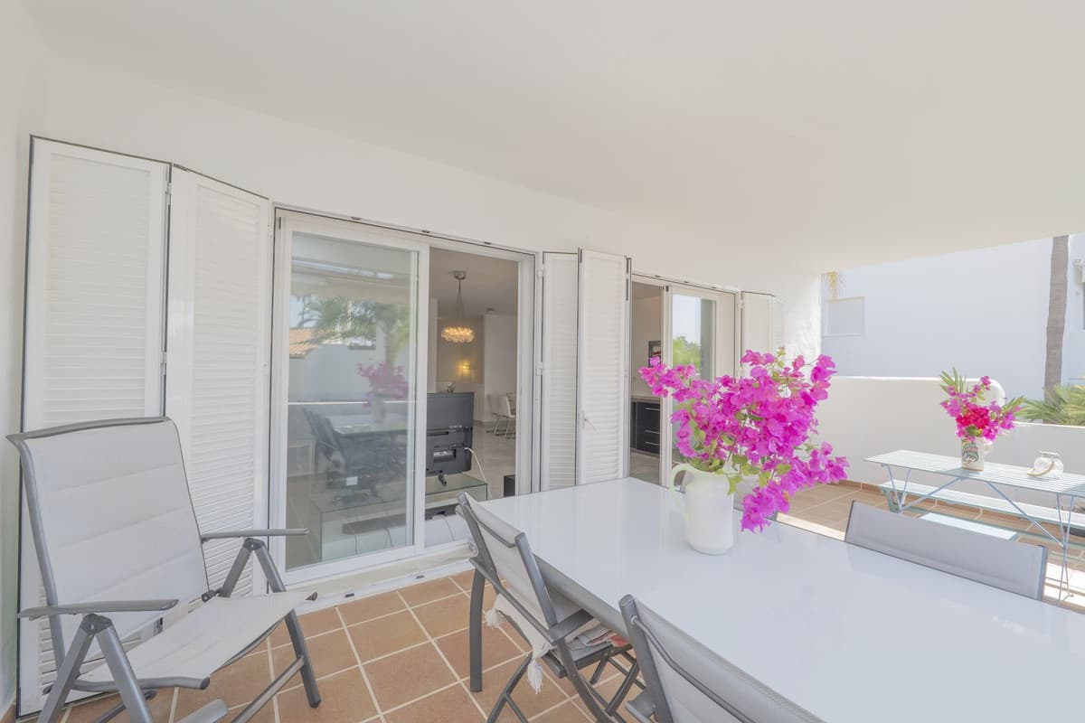 Townhouse in Bahía de Marbella — photo 3 of 10
