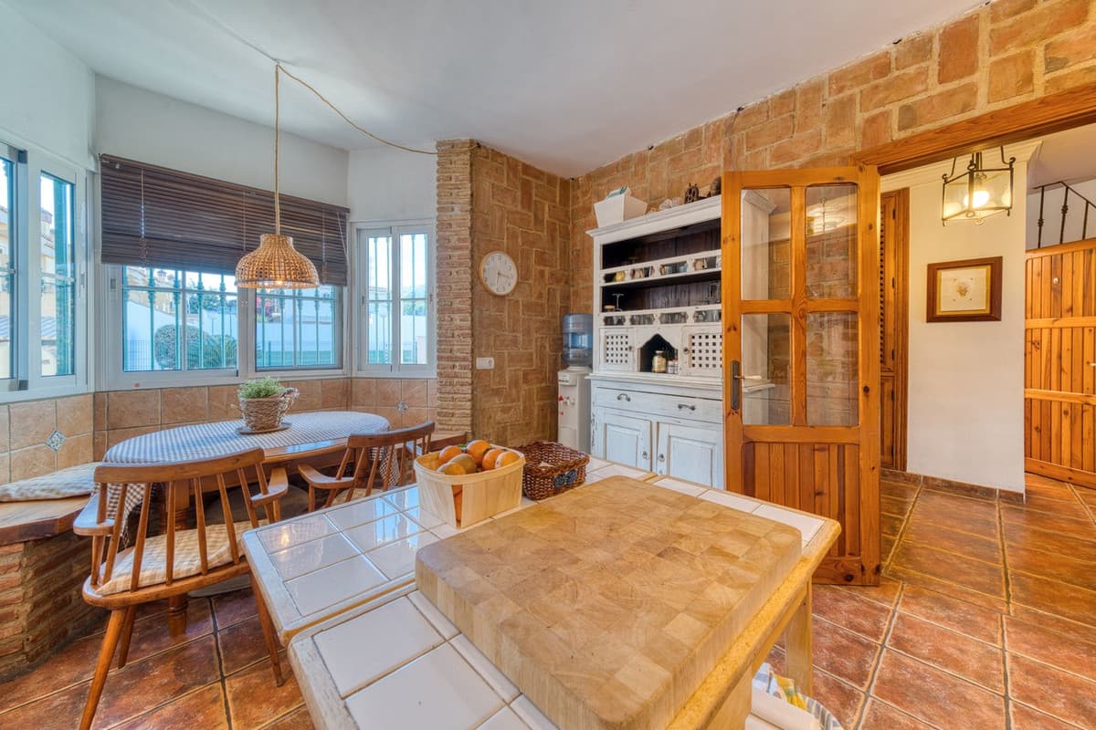 Townhouse in Los Boliches — photo 5 of 10