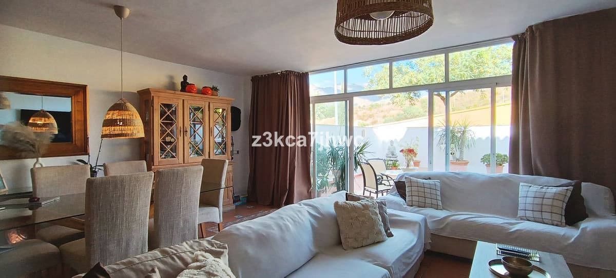 Townhouse in Estepona — photo 8 of 10