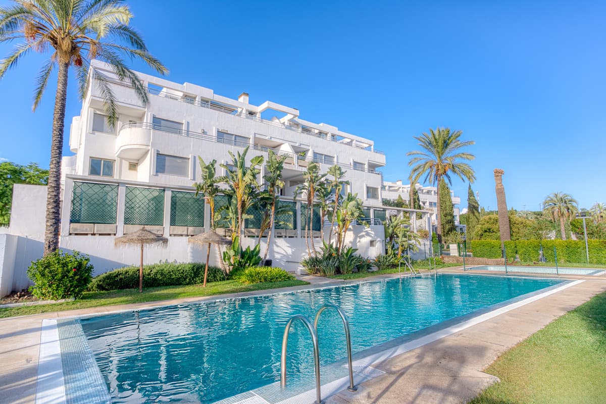 Penthouse in La Cala de Mijas — photo 1 of 10