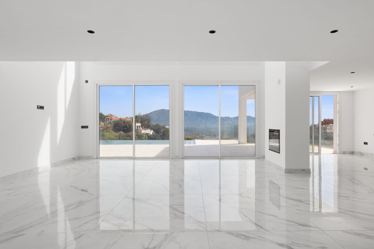 Detached Villa in La Mairena — photo 3 of 10