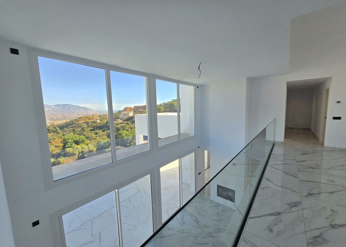 Detached Villa in La Mairena — photo 5 of 10