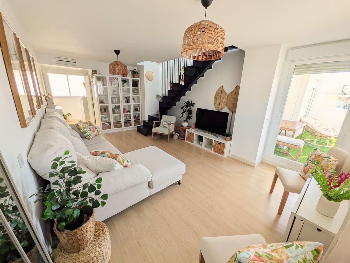 Penthouse in Estepona — photo 1 of 10
