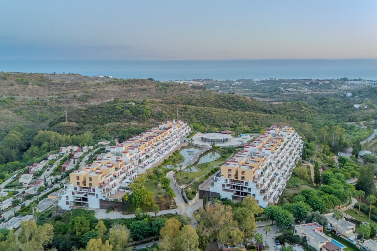 Penthouse Duplex in Estepona — photo 1 of 10