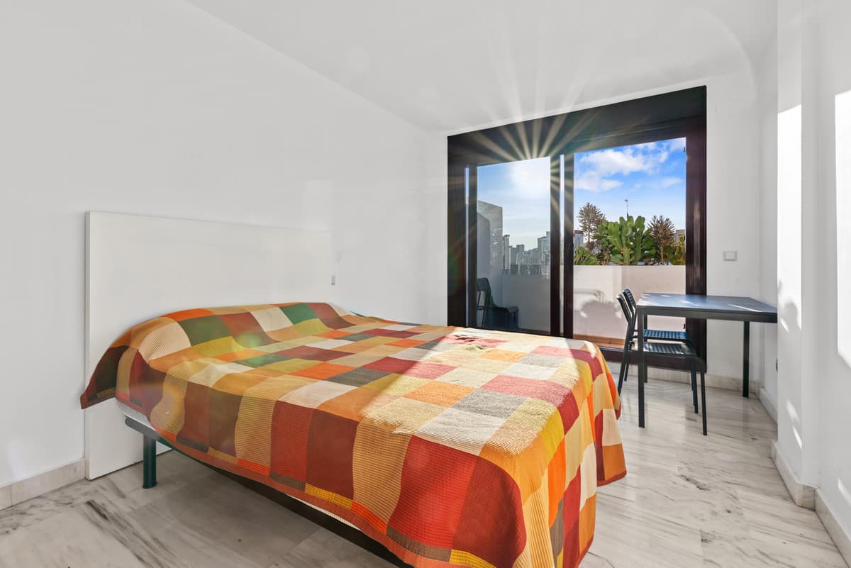 Penthouse Duplex in Estepona — photo 7 of 10