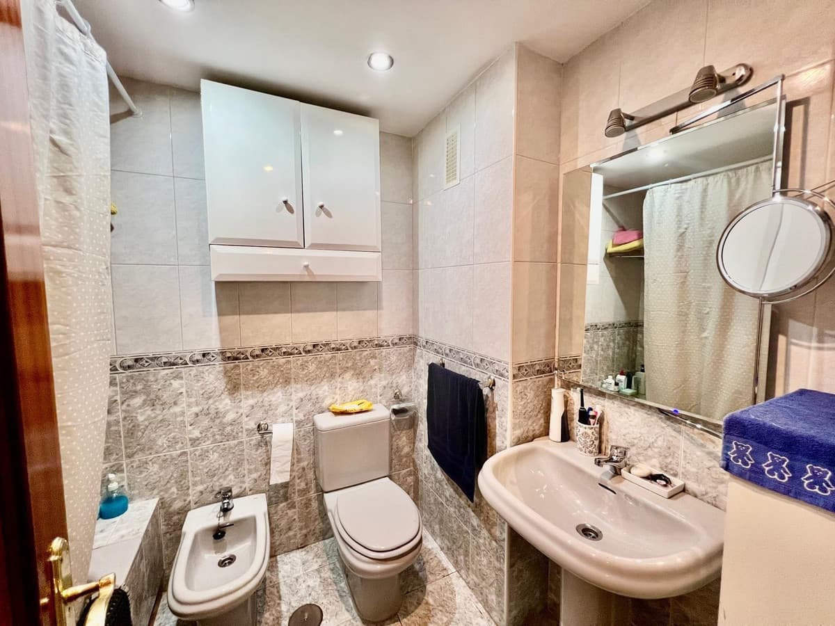 Middle Floor Apartment in Benalmadena — photo 7 of 10