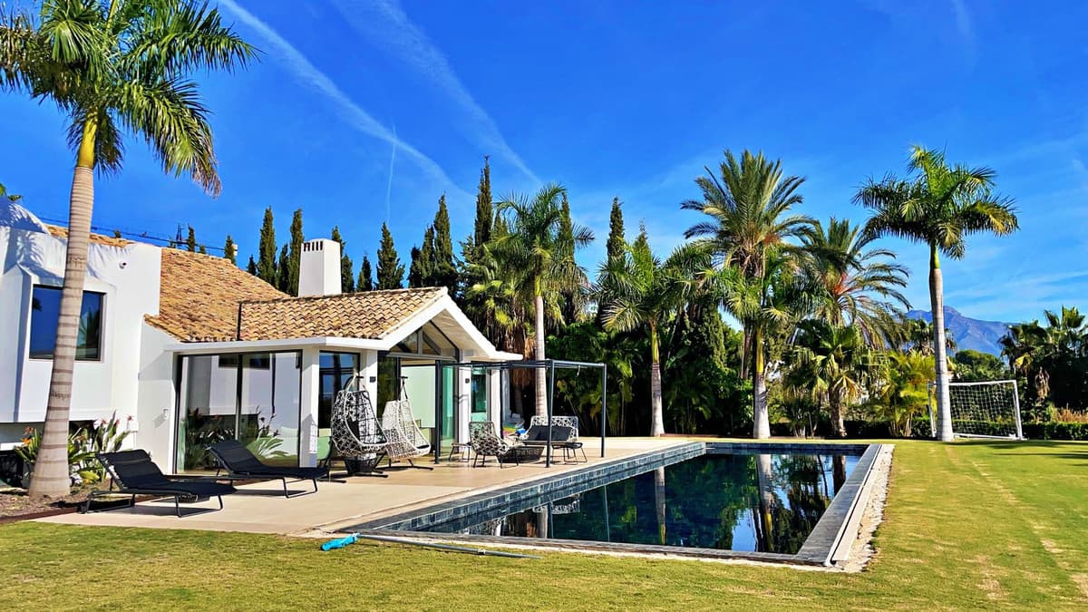 Detached Villa in Benahavís — photo 5 of 10