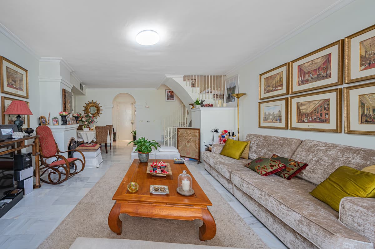 Townhouse in The Golden Mile — photo 8 of 10