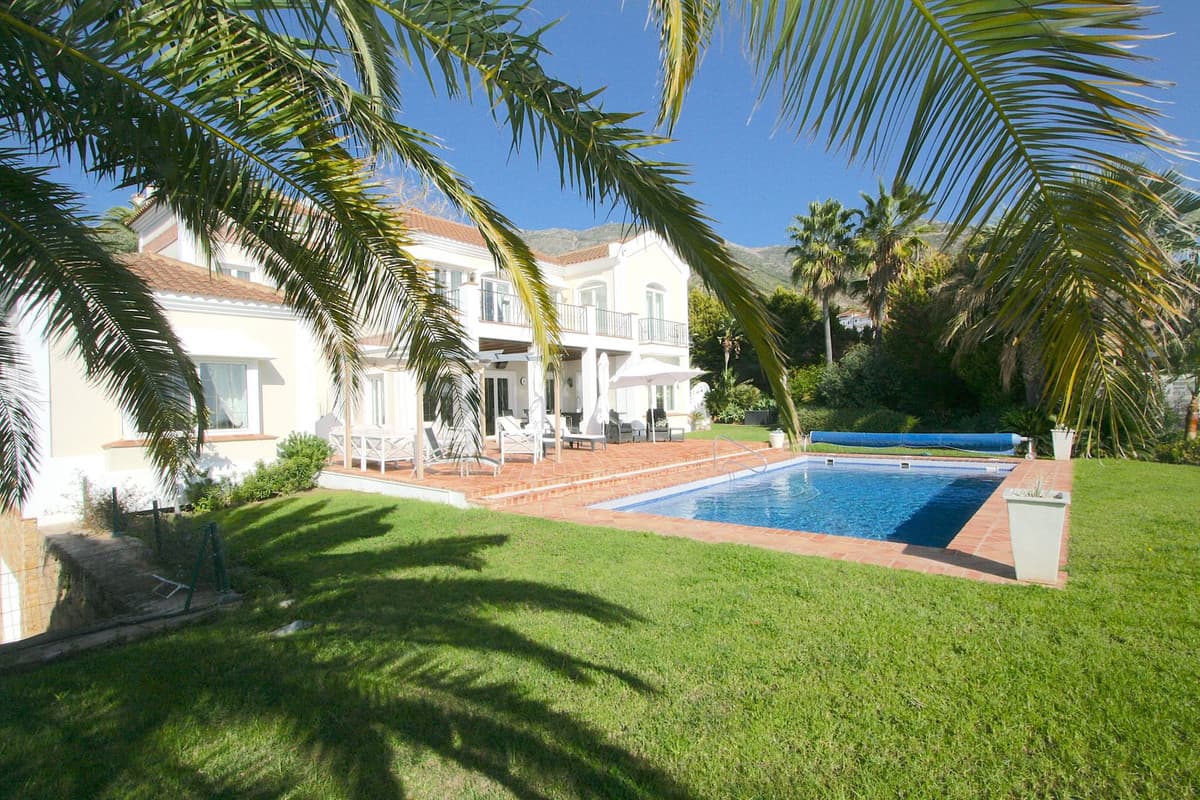 Detached Villa in Mijas — photo 1 of 10