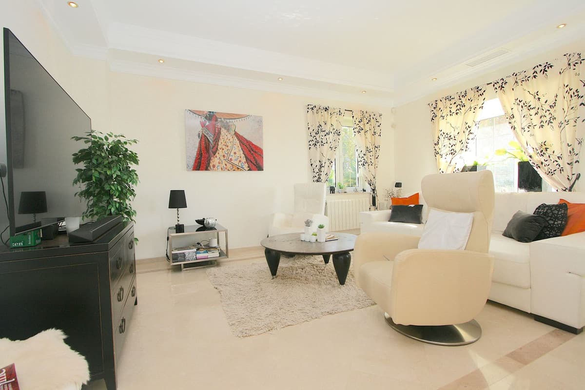 Detached Villa in Mijas — photo 3 of 10