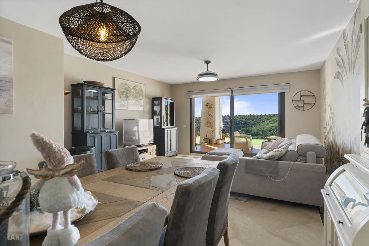 Ground Floor Apartment in Casares — photo 4 of 10