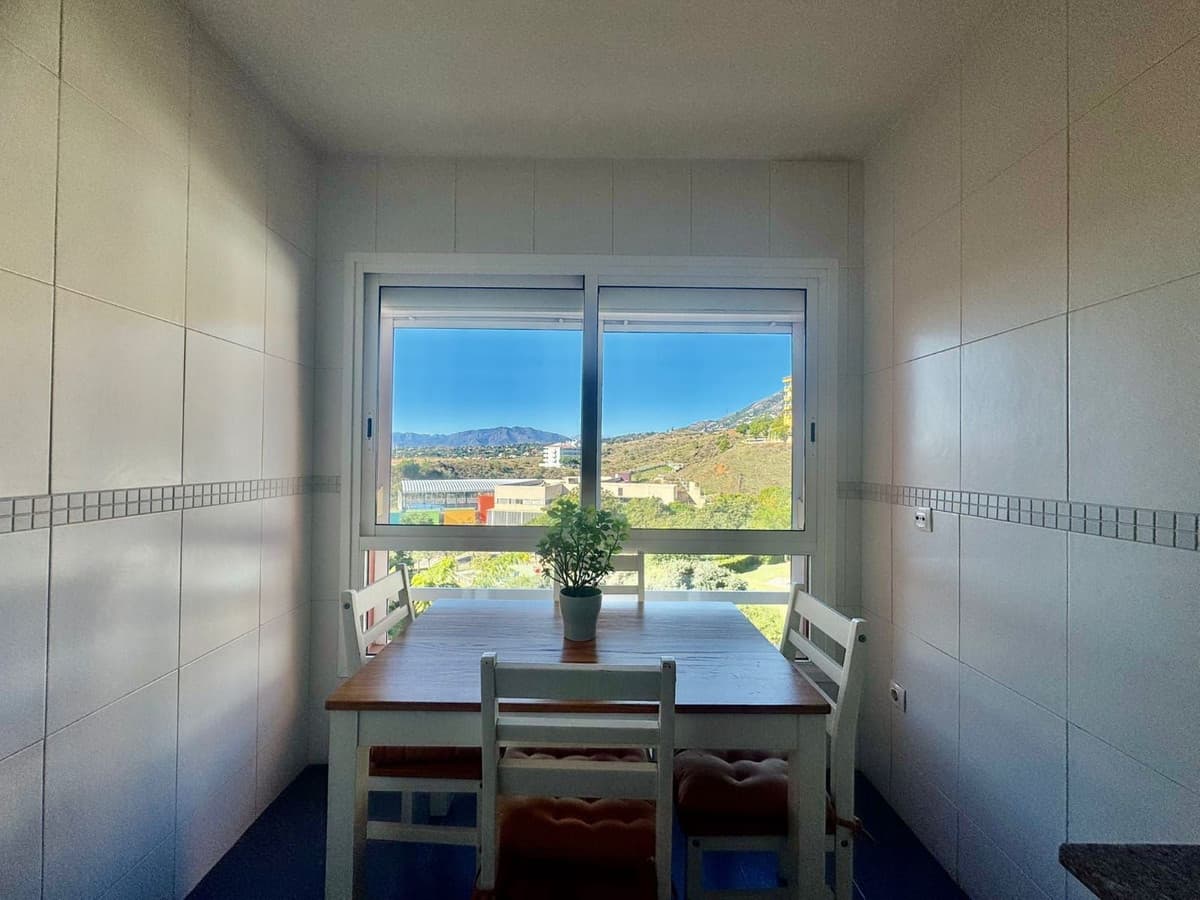 Middle Floor Apartment in Los Pacos — photo 9 of 10