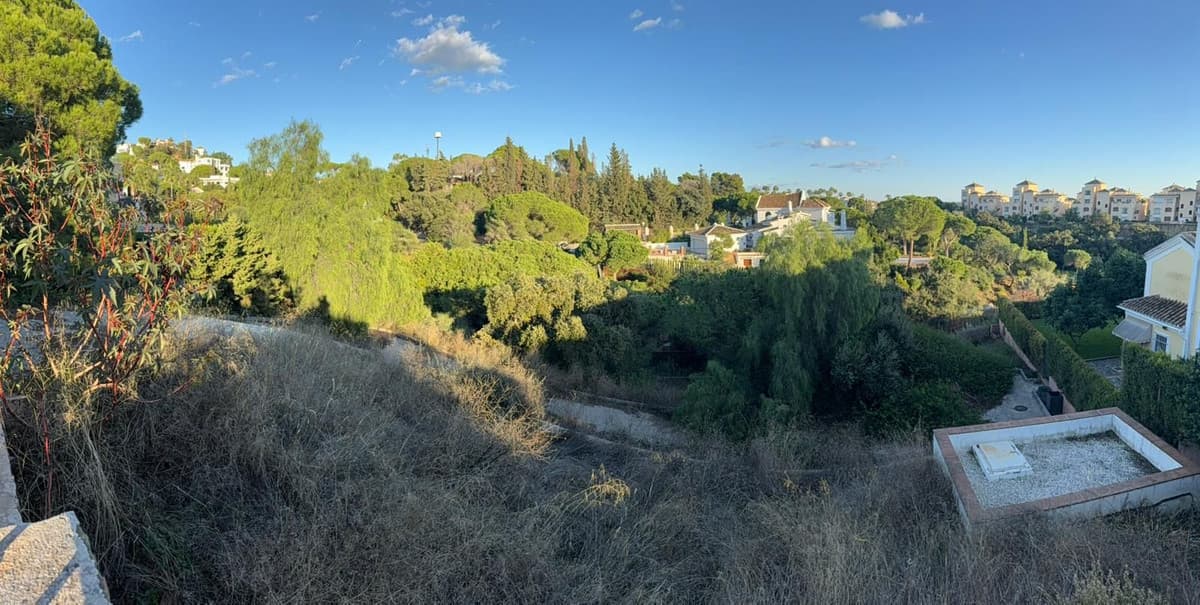 Residential Plot in Elviria — photo 1 of 4