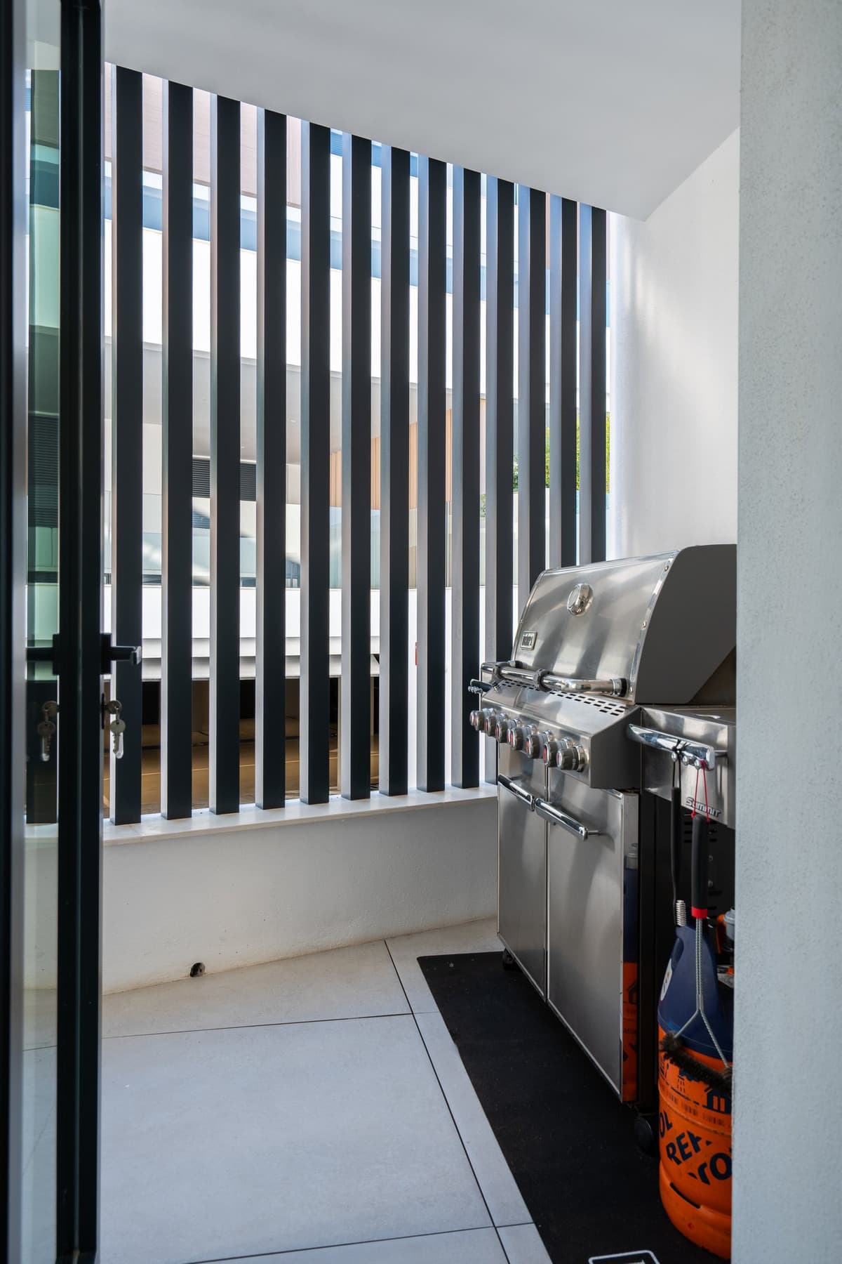 Middle Floor Apartment in Marbella — photo 10 of 10