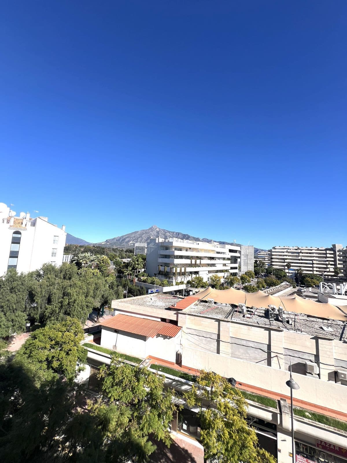 Middle Floor Apartment in Puerto Banús — photo 8 of 10