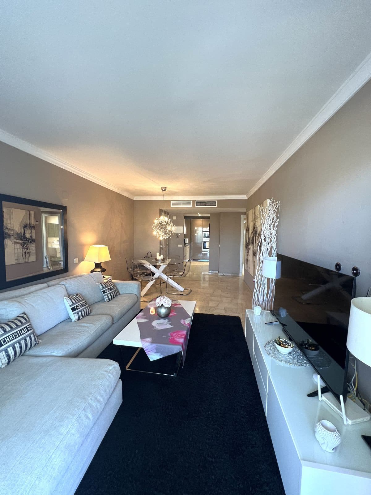 Middle Floor Apartment in Puerto Banús — photo 10 of 10