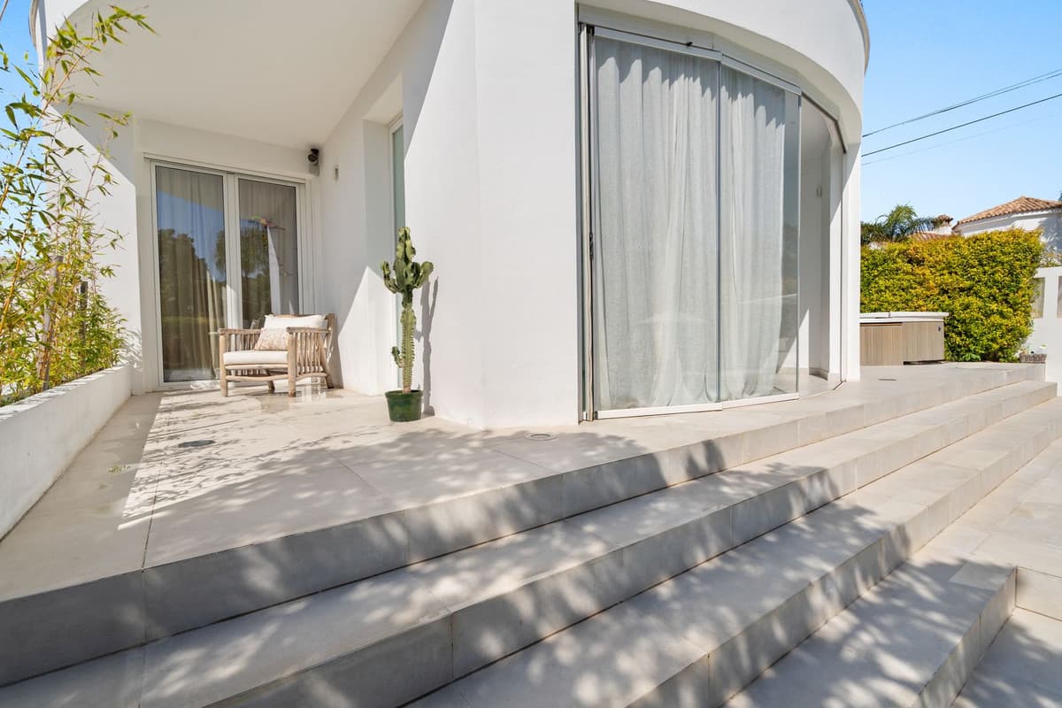 Detached Villa in Marbesa — photo 8 of 10