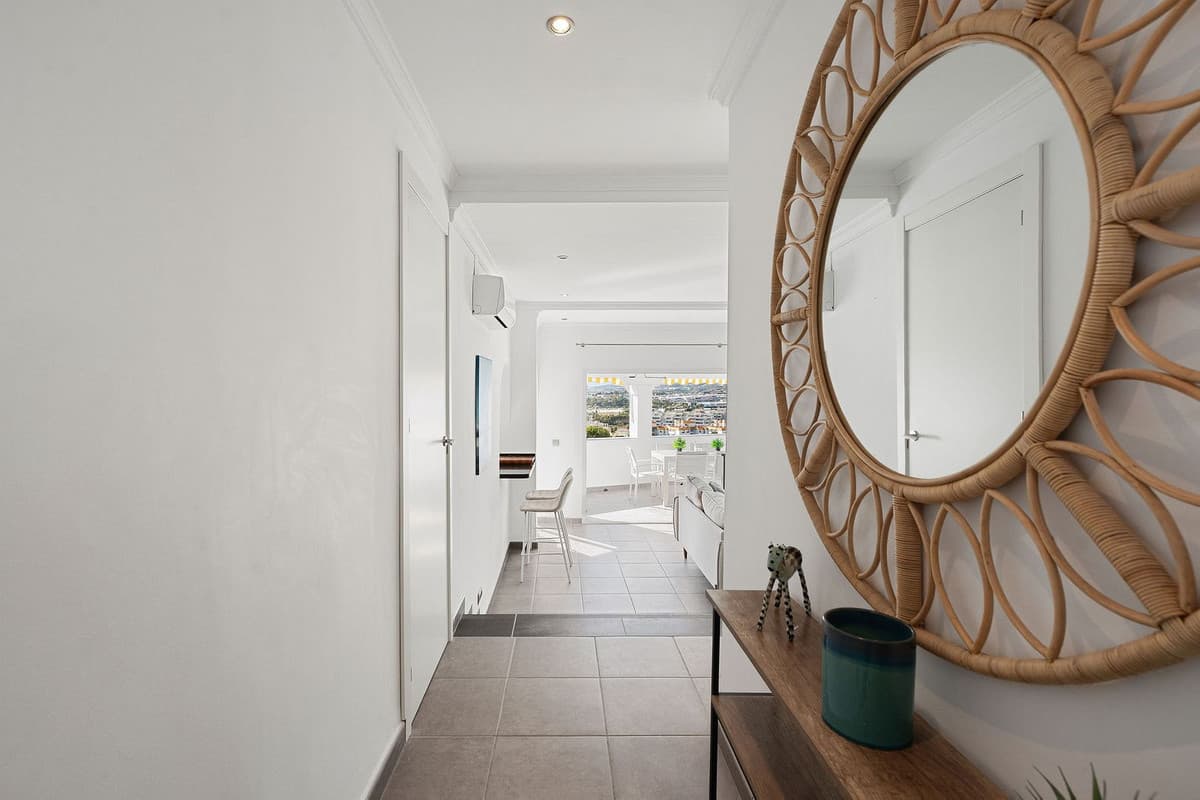 Townhouse in Nueva Andalucía — photo 5 of 10