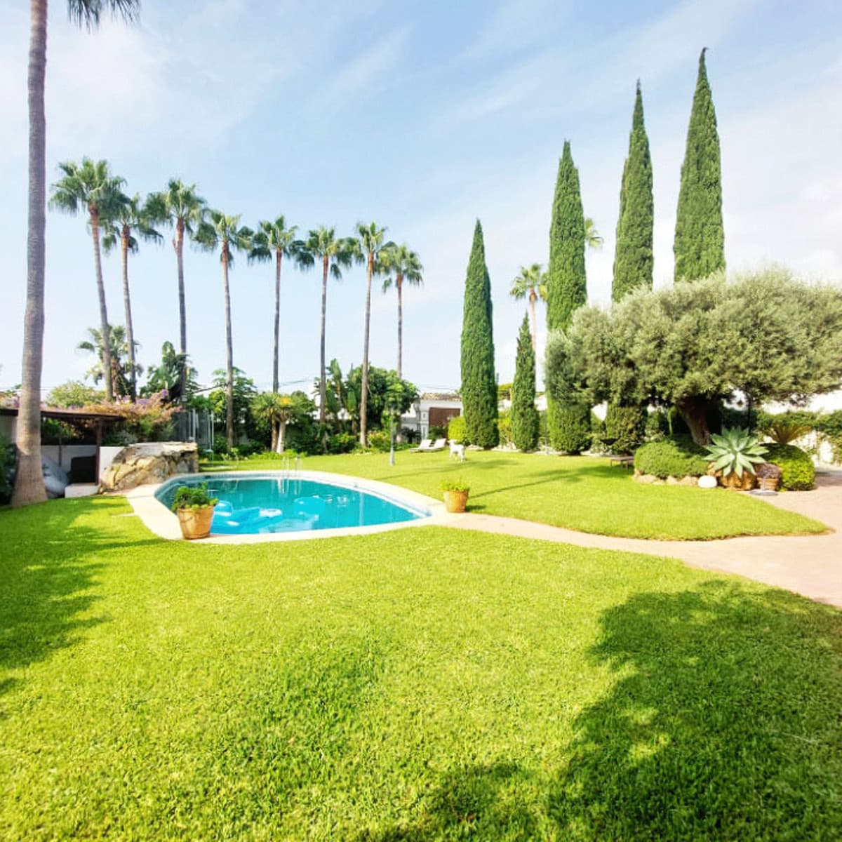 Detached Villa in Benalmadena Costa — photo 1 of 10
