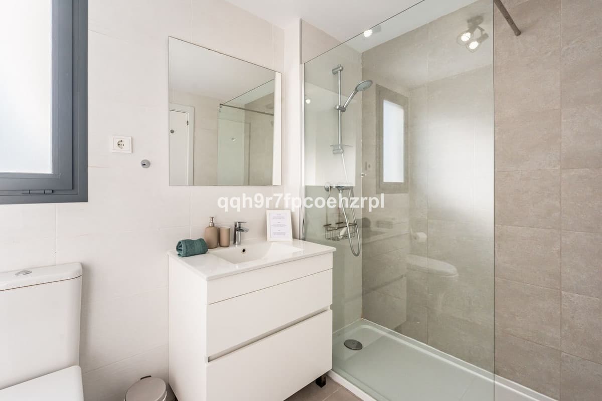 Middle Floor Apartment in La Cala de Mijas — photo 6 of 10