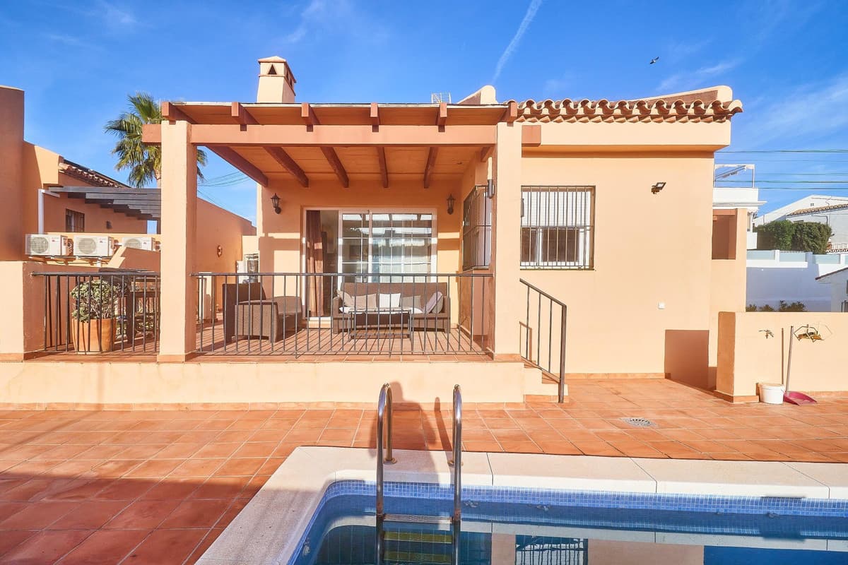 Detached Villa in El Faro — photo 2 of 10