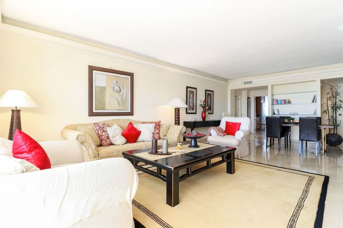 Ground Floor Apartment in Los Monteros — photo 4 of 10