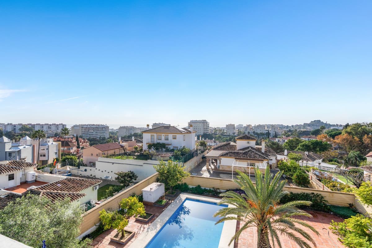 Detached Villa in Arroyo de la Miel — photo 6 of 10